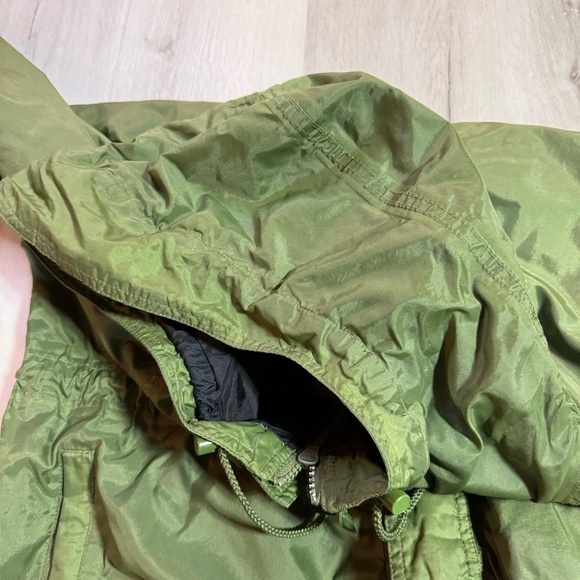Helly Hansen Green Packable Anorak Style Nylon Windbreaker, Size Large - Picture 12 of 15